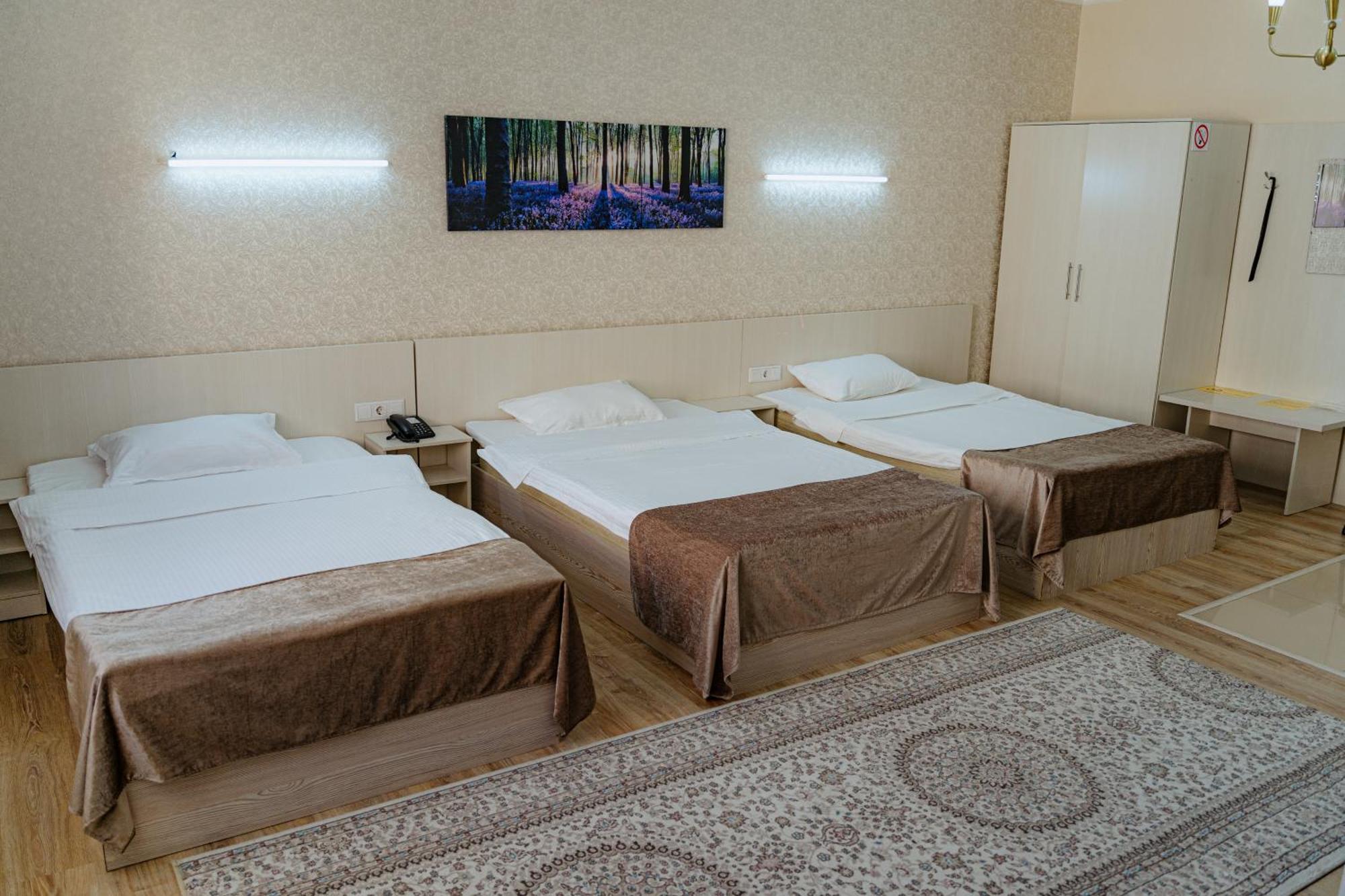 Union Plaza Hotel Astana Ngoại thất bức ảnh