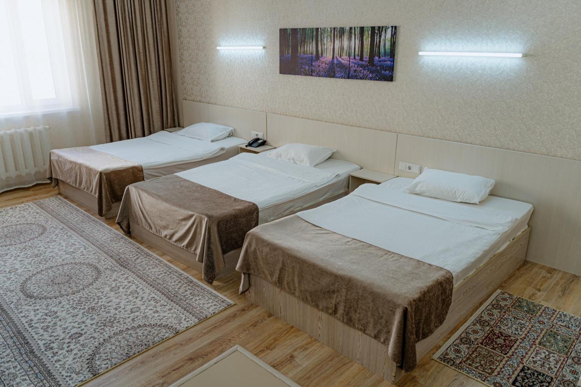 Union Plaza Hotel Astana Ngoại thất bức ảnh